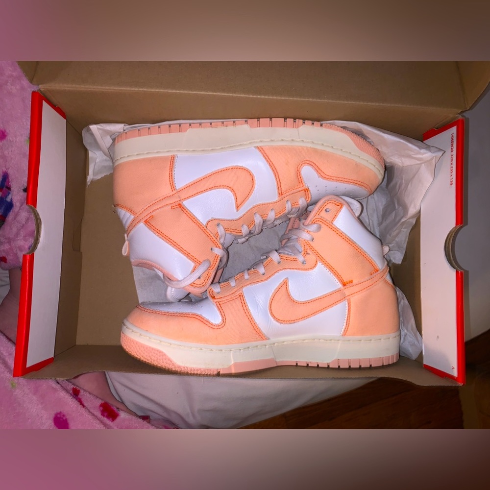 W Nike Dunks Hi 1985